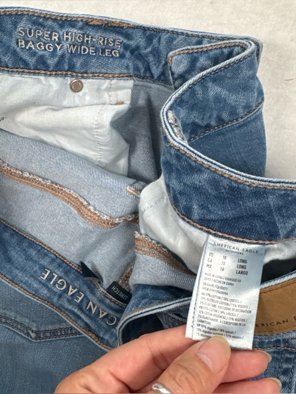 American Eagle Super High-Rise Baggy Wide Leg Cargo Jeans Women’s 18 L Stretch - Picture 8 of 9